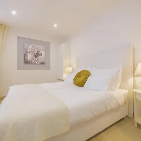 Διαμέρισμα Location *