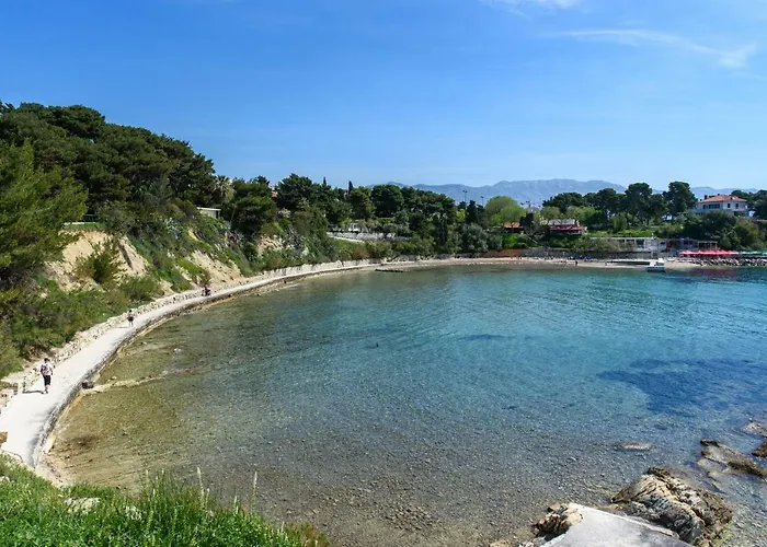 Apartman Location Split