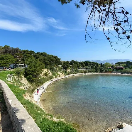 Location Апартаменты *